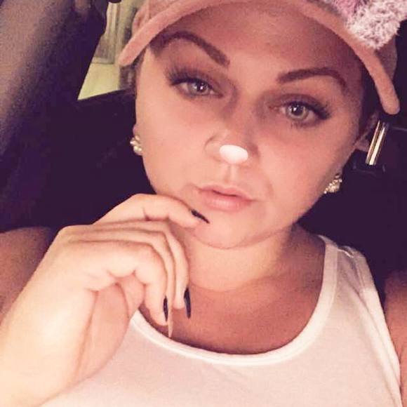 Meet your Posher, Jordanne - Picture 1 of 1